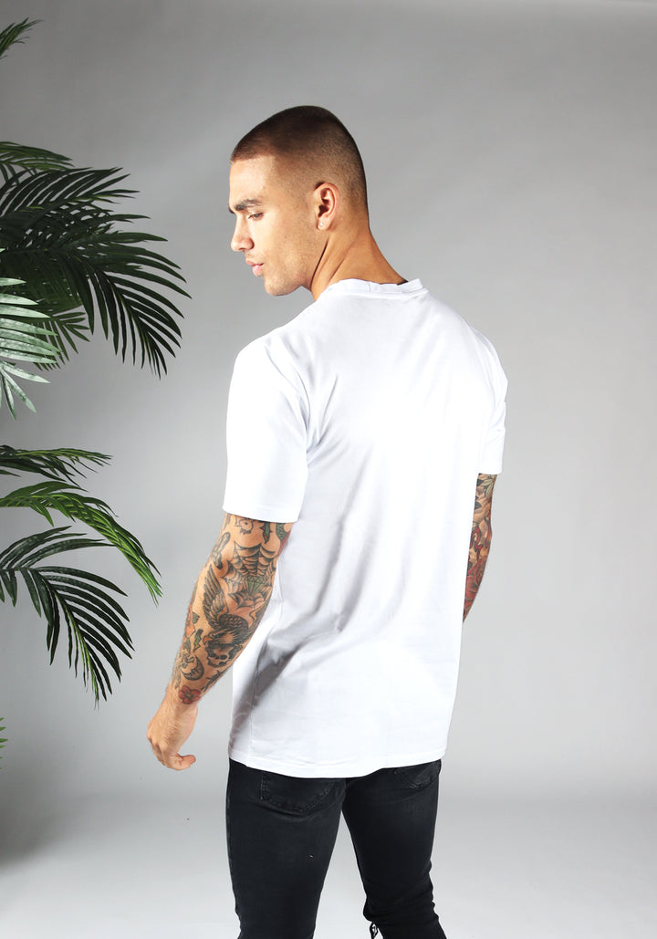 Straight Fit Stretch Tee – White